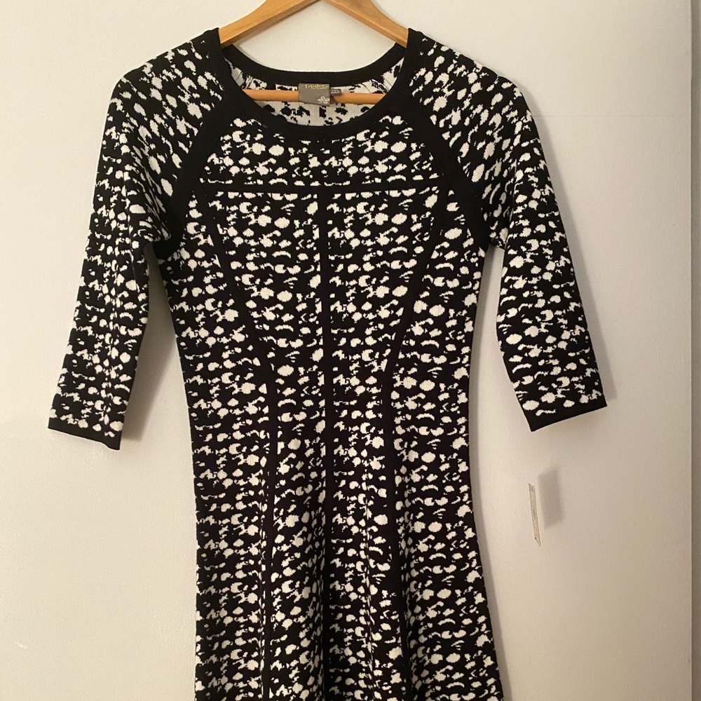 Black and white fit and flare mini dress - Picture 4 of 8